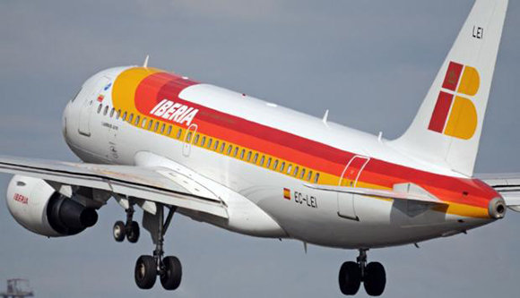 Iberia suspende temporalmente vuelos directos a Cuba desde junio