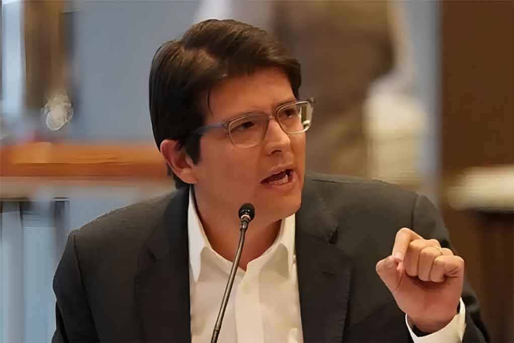 Colombia emite órdenes de captura por asesinato del senador Miguel Uribe