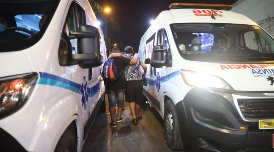 Un muerto y 47 heridos en incidente durante concentración de hinchas en estadio de