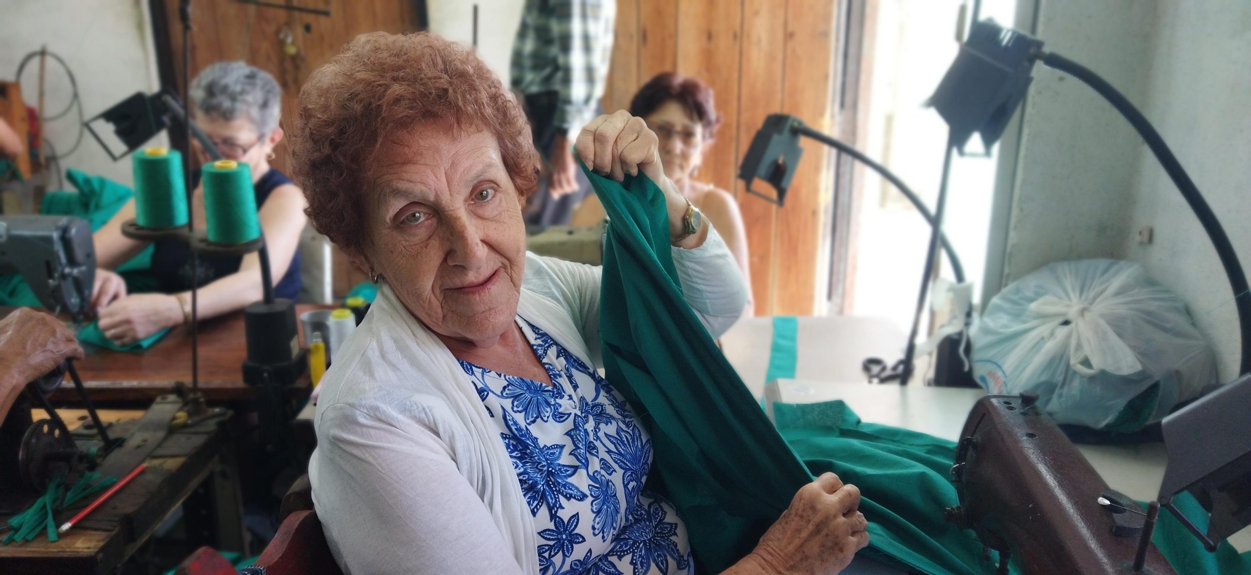 Confecciones Conde: Proyecto en Cuba emplea a jubiladas y produce ropa sanitaria