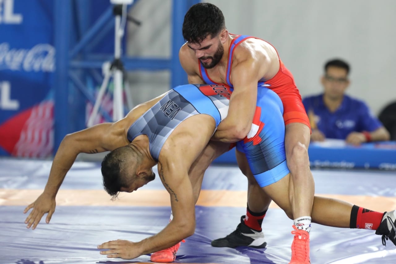 Cuba envía nueve atletas al Campeonato Mundial de Luchas en Kazajistán