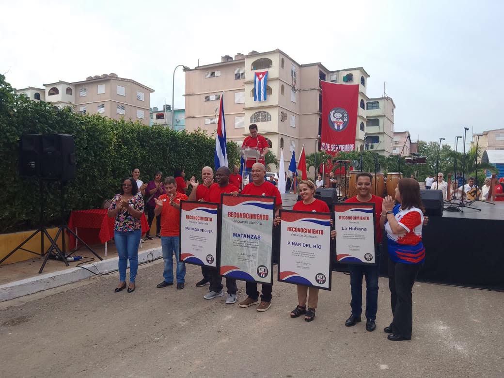 Matanzas celebra el 66 aniversario de los CDR con acto nacional