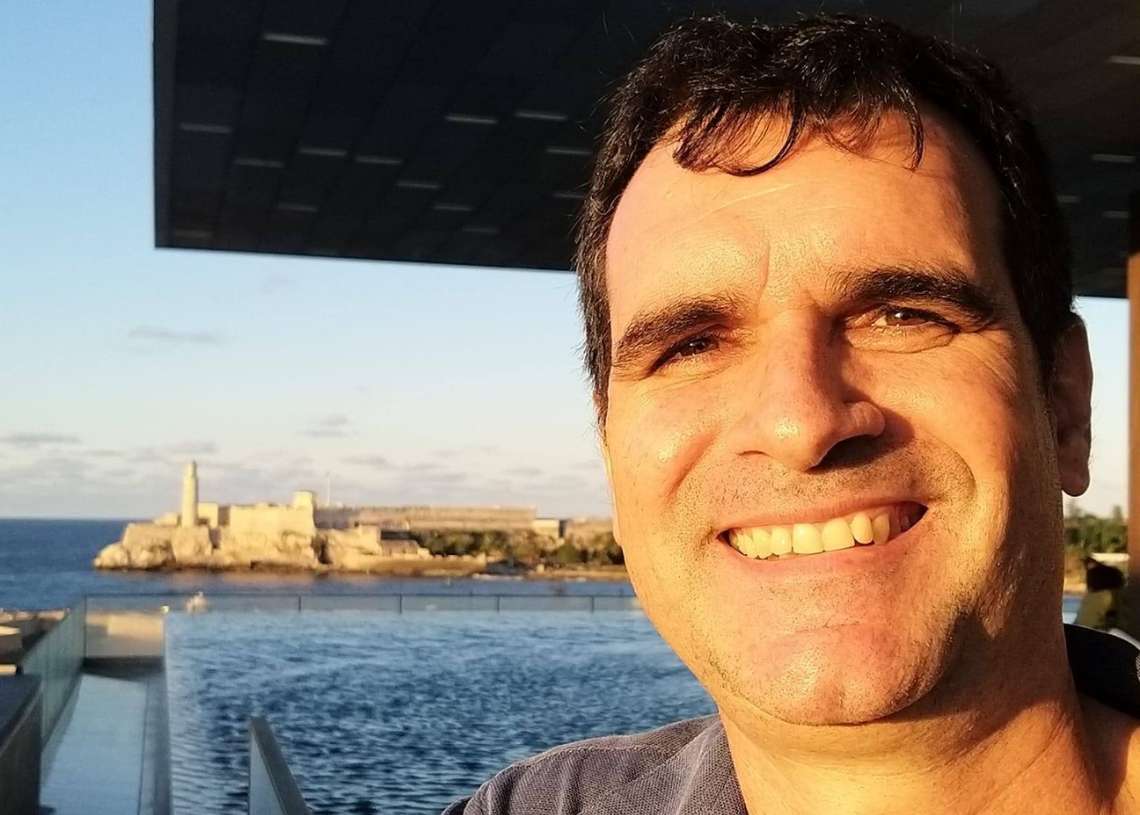 Ola de apoyo a profesor de Arquitectura separado de la CUJAE en Cuba