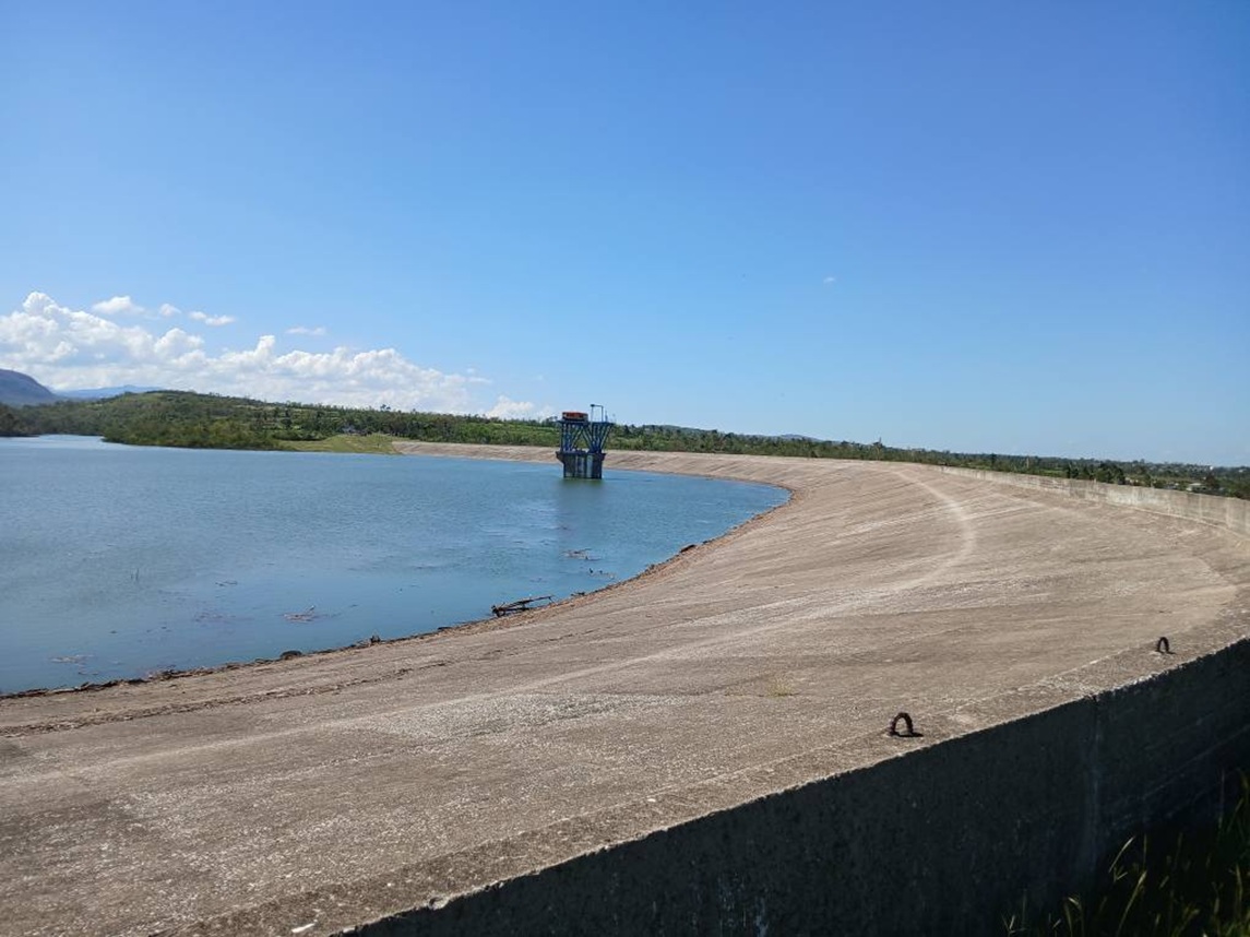 Ecuador acusa a Cuba de injerencia en sus actividades políticas