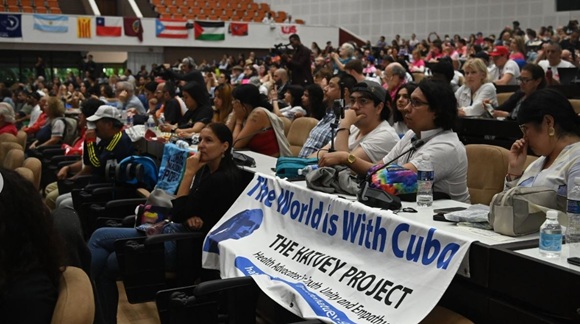 Convoy solidario llega a Cuba