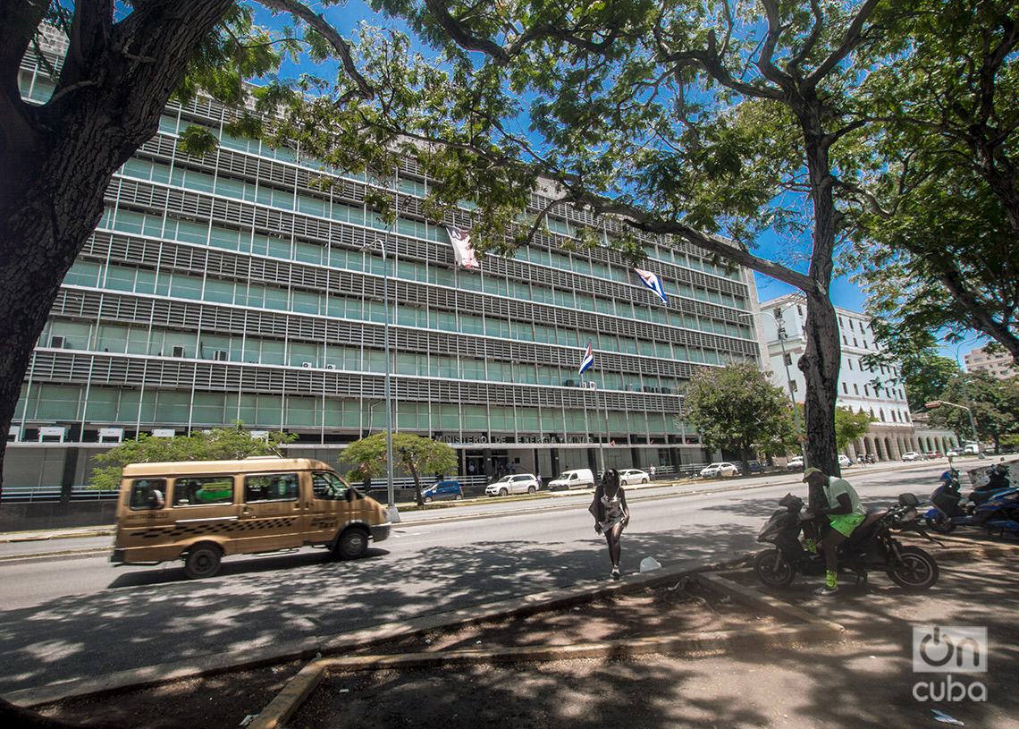 Cuba confirma reducción de ministerios con nuevo proyecto de ley