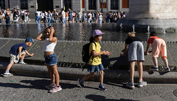 Ola de calor en Europa: Récord de temperaturas en Reino Unido y alertas en Francia