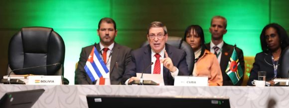 Bruno Rodríguez Parrilla defiende la independencia de Cuba en la Cumbre de la CELAC