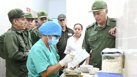 Díaz-Canel destaca aportes de la ciencia del Minint