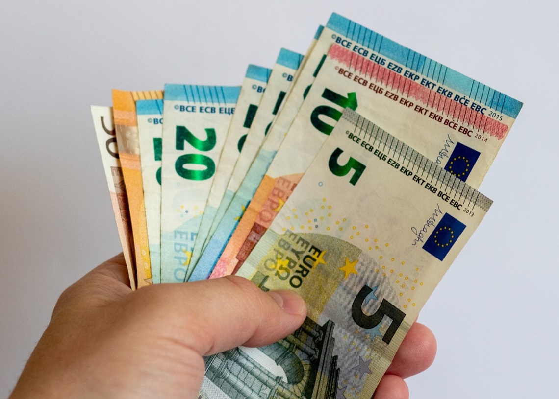 Cuba permite a empresa española enviar dinero