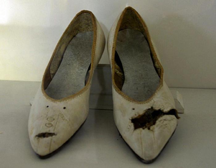 La Elegía de los zapaticos blancos: El poema de Naborí que inmortalizó la tragedia de