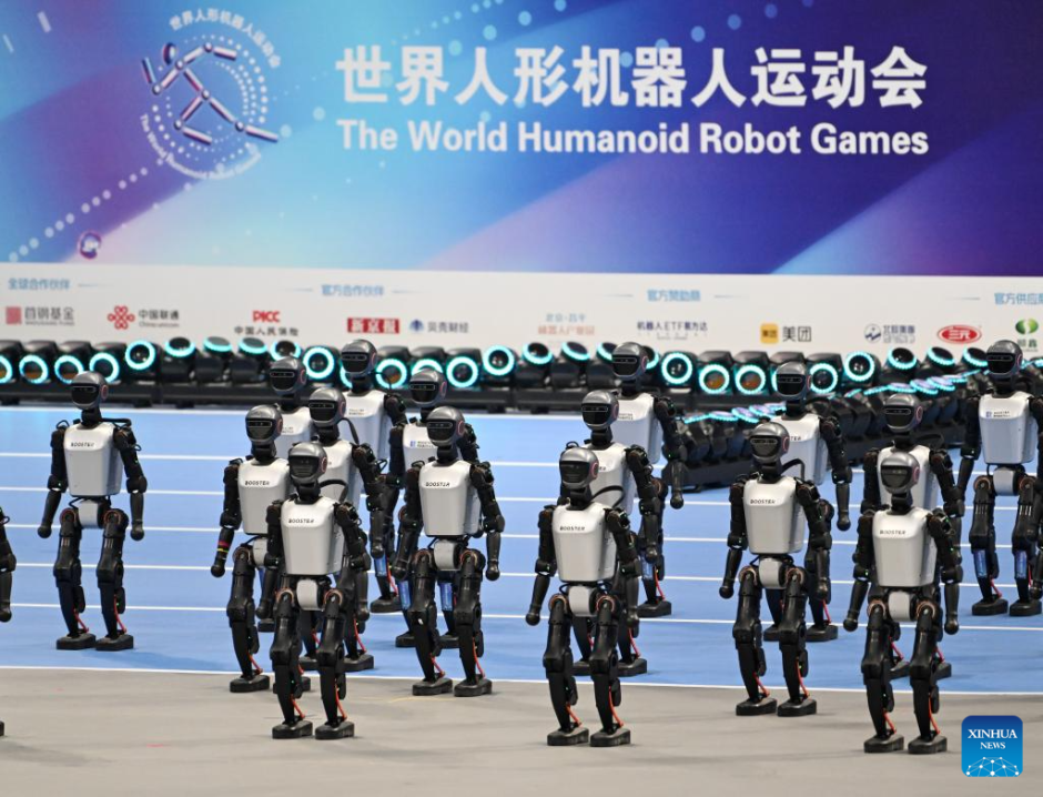 Pekín acoge la segunda edición de los Juegos Mundiales de Robots Humanoides con 666