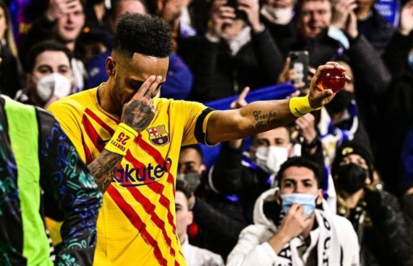 Aubameyang: El goleador de cómics que desafía el tiempo en España