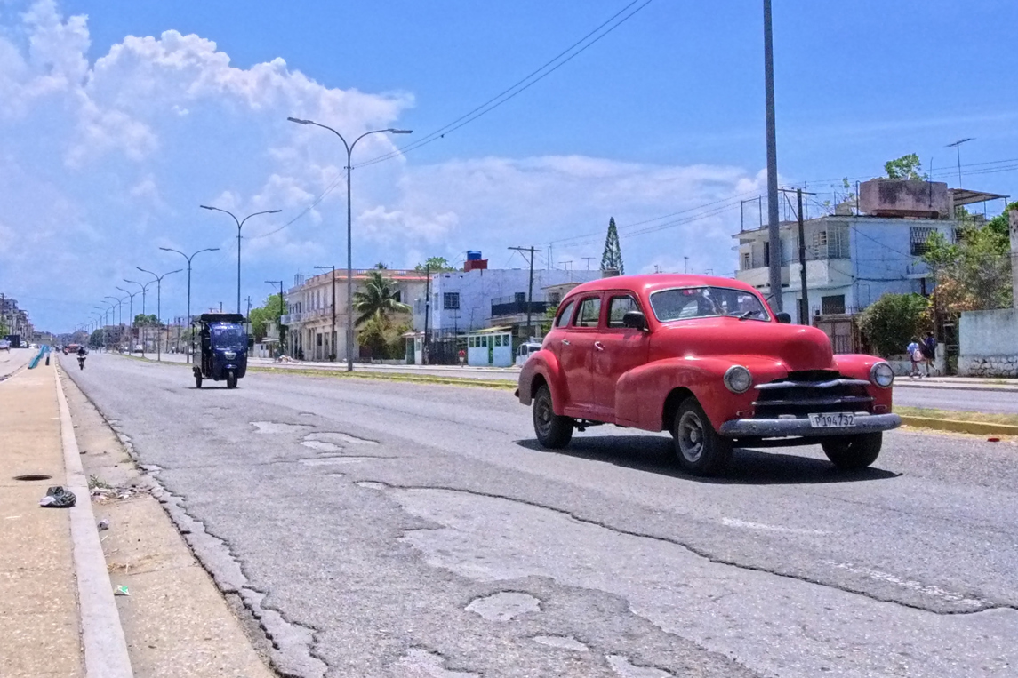 Cuba reduce frecuencias de trenes y ómnibus interprovinciales por crisis energética