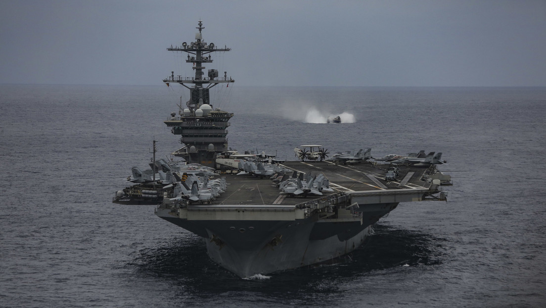 Portaviones USS Abraham Lincoln en mal estado