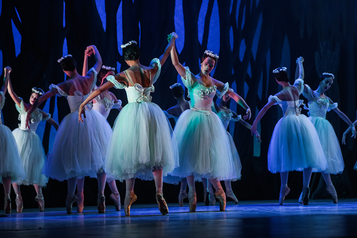 Ballet Nacional de Cuba presenta 'La magia de la danza' en el Teatro Nacional