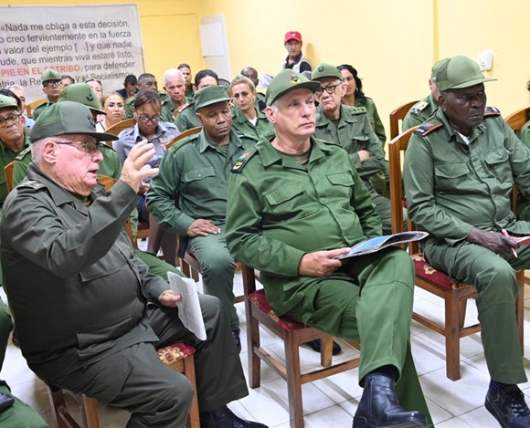 Díaz-Canel evalúa preparación de zonas de defensa y desarrollo comunitario en Punta Brava