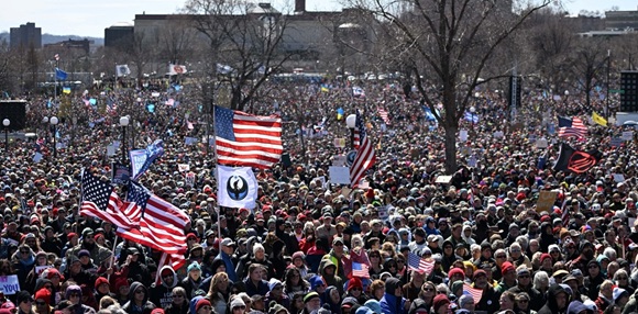 Millones protestan contra Trump en la jornada 'No Kings' en EE.UU.