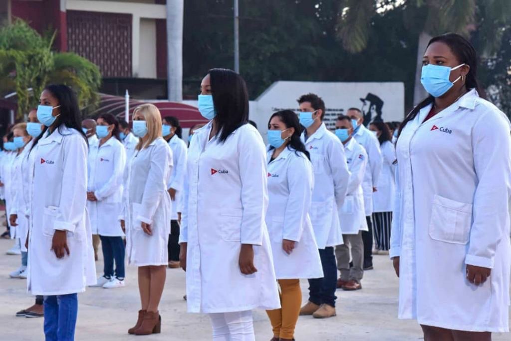 Cuba retira a sus médicos de Jamaica tras fin de cooperación bilateral