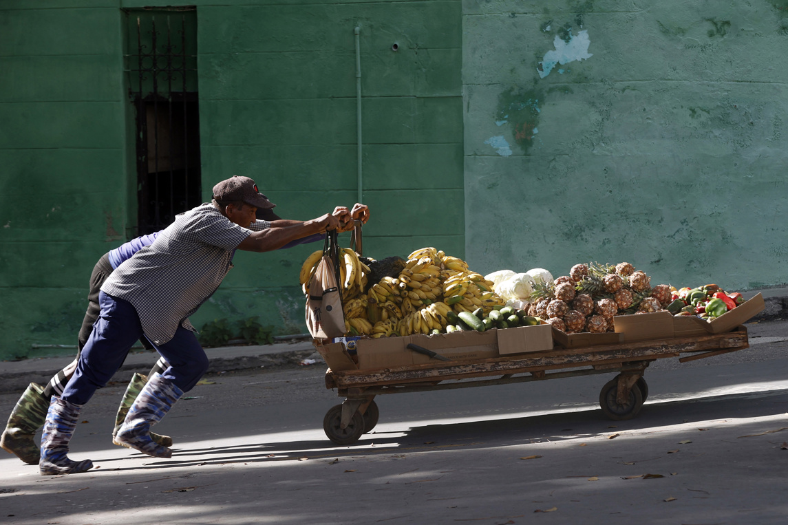 Cuba enfrenta desafíos entre resistencia creativa y destructiva