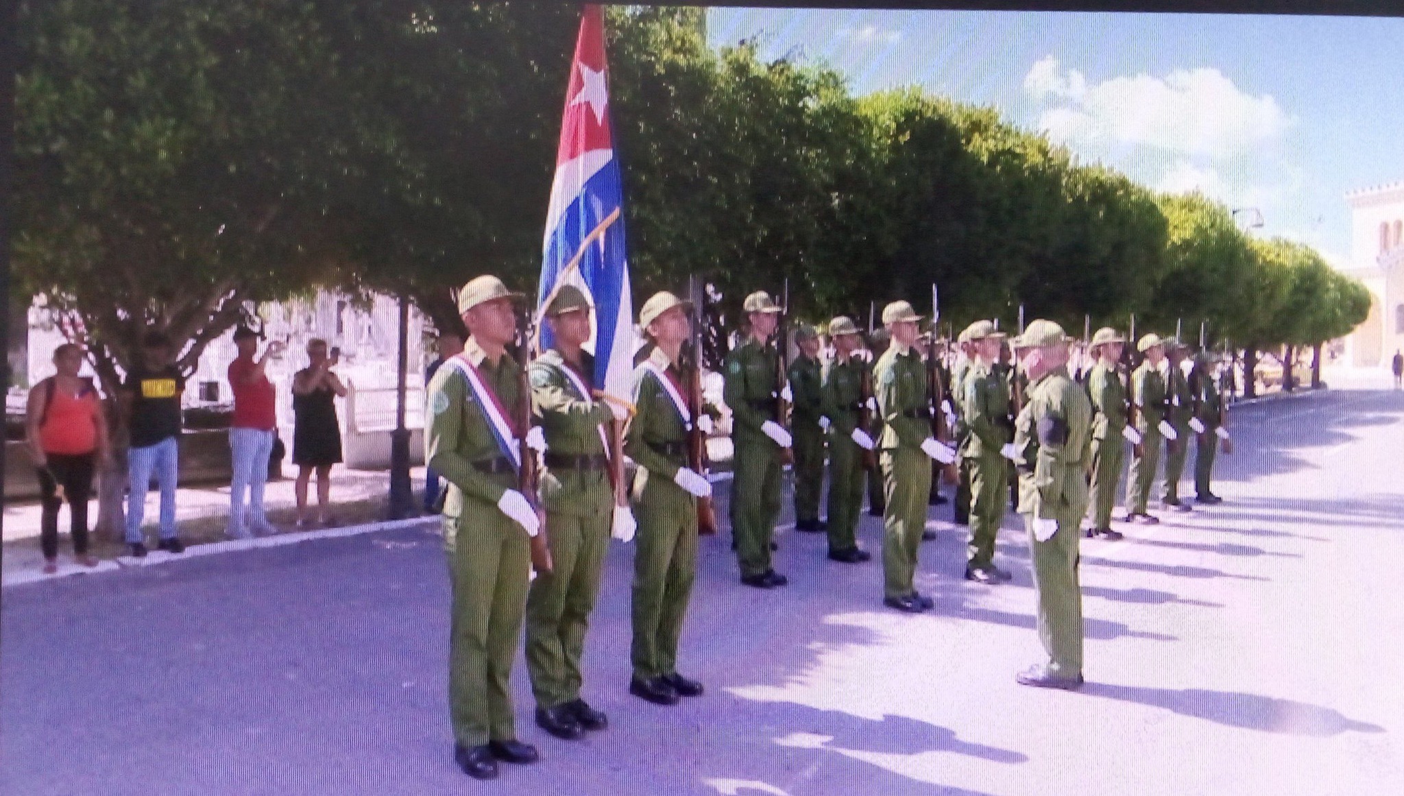 Homenaje a víctimas del incendio Isasi
