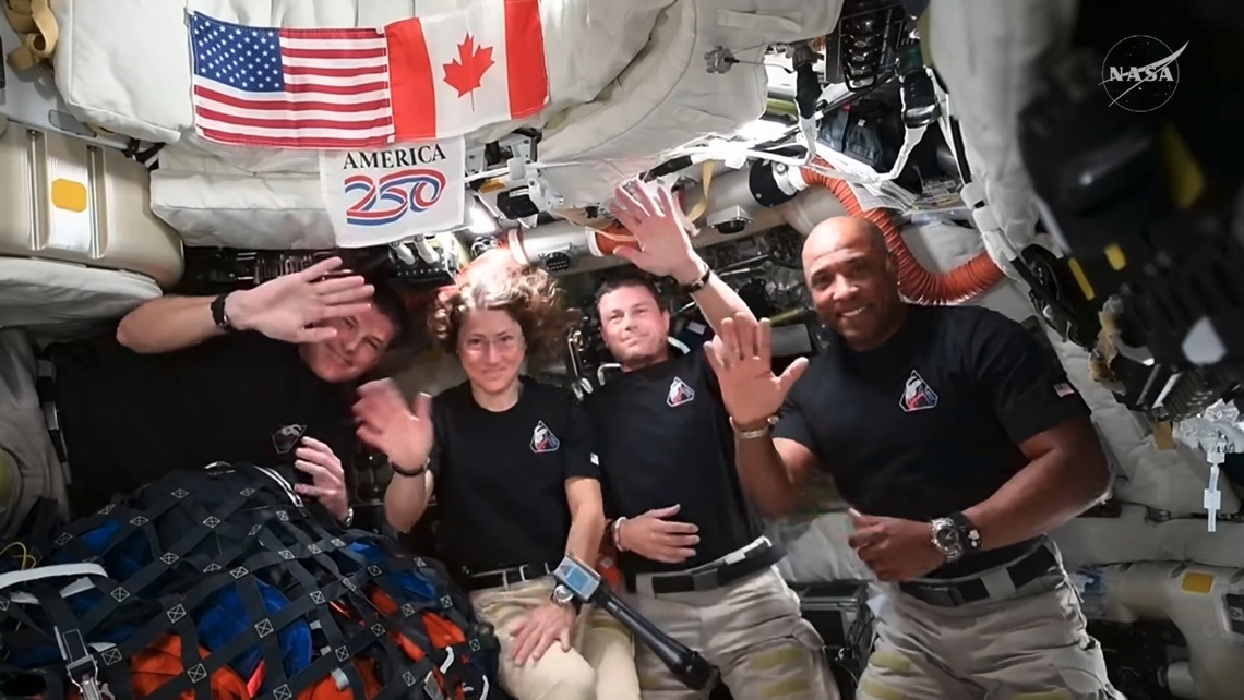 Misión Artemis II regresa a la Tierra tras orbitar la Luna y batir récord de distancia