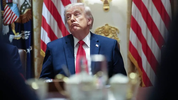 Veteranos de Inteligencia alertan a Trump