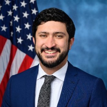 Congresista advierte sobre guerra con Cuba