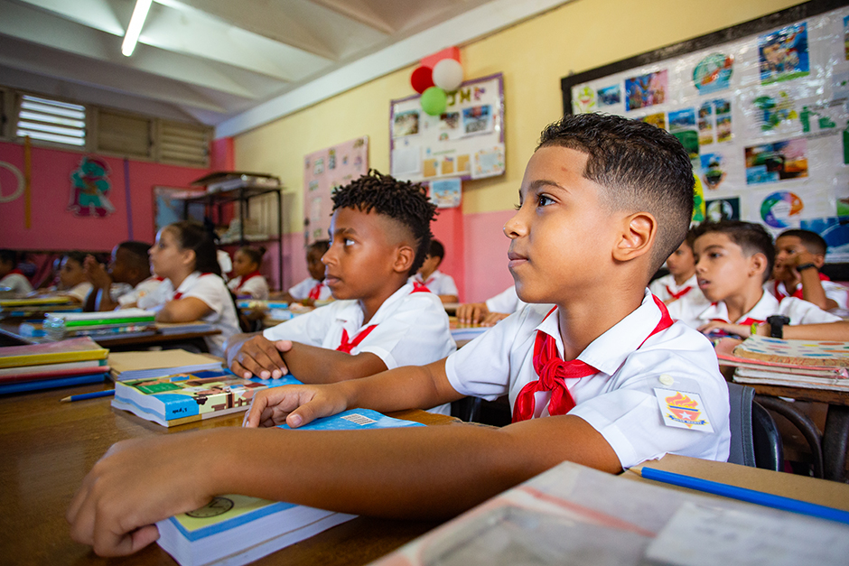 Cuba actualiza estrategias educativas