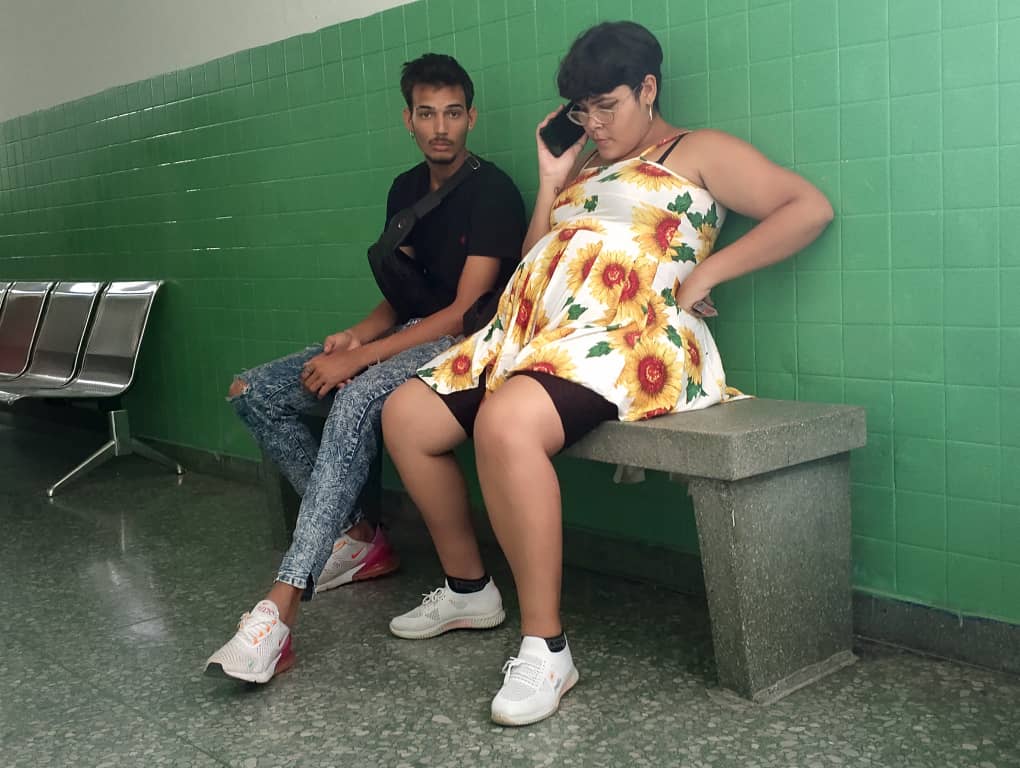 Cuba enfrenta desafíos en salud materna e infantil por crisis energética