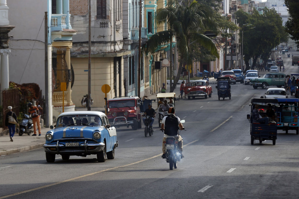 Cuba: Azucareros se adaptan