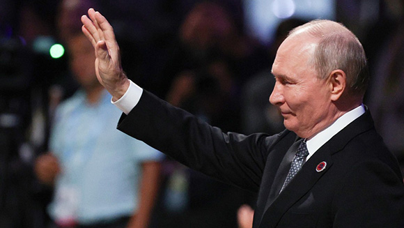 Putin reitera apoyo ruso a Irán en medio de tensiones con EE.UU.