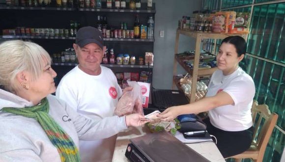 Dificultades en el uso de transferencias bancarias en Cuba