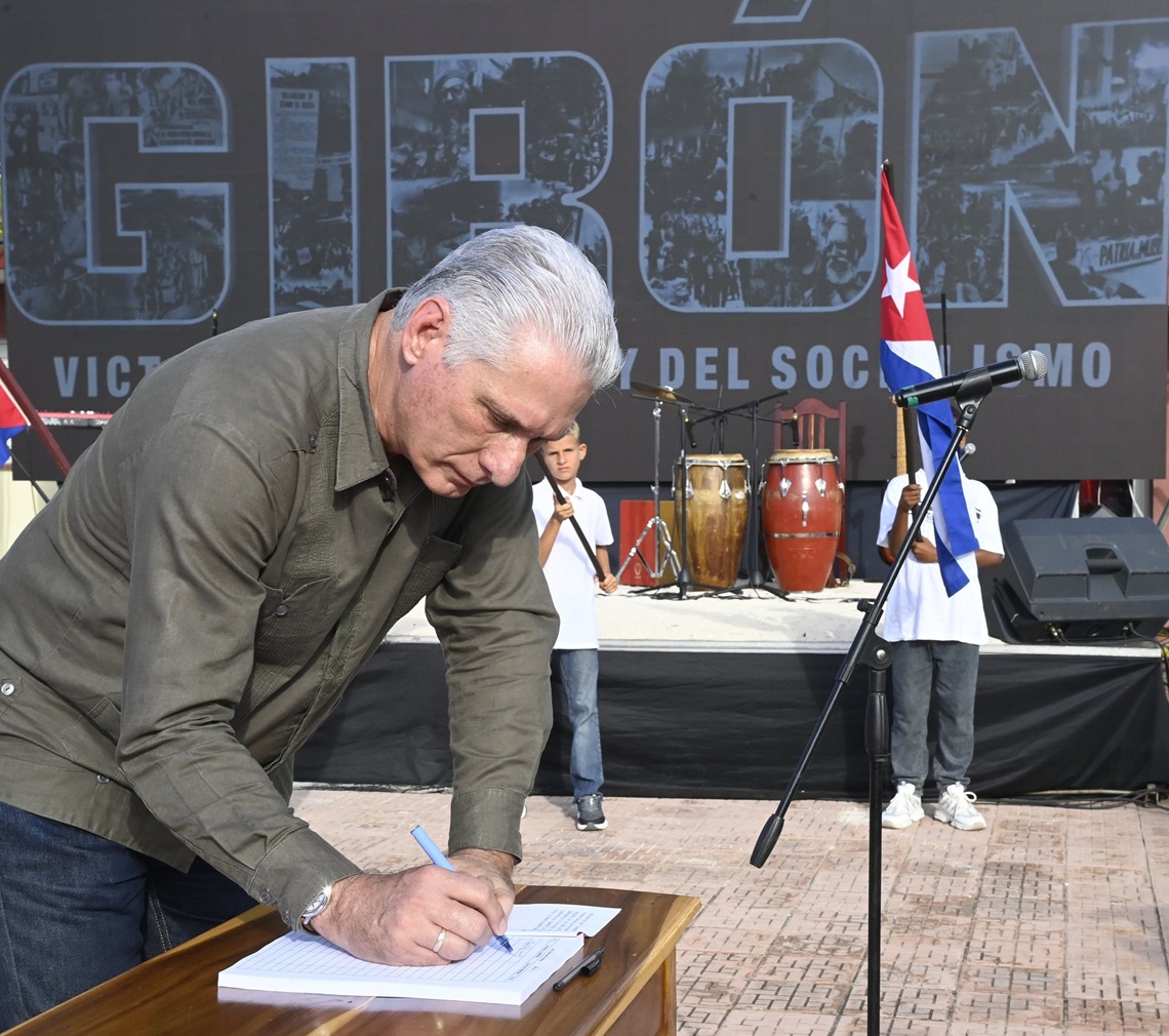 Cuba lanza campaña de firmas contra las políticas de EE.UU.