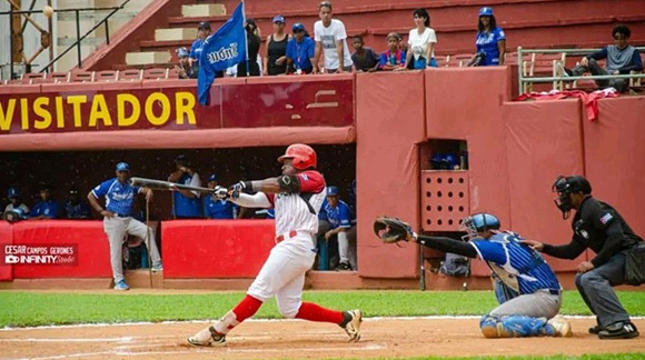 Industriales cerca de semifinales