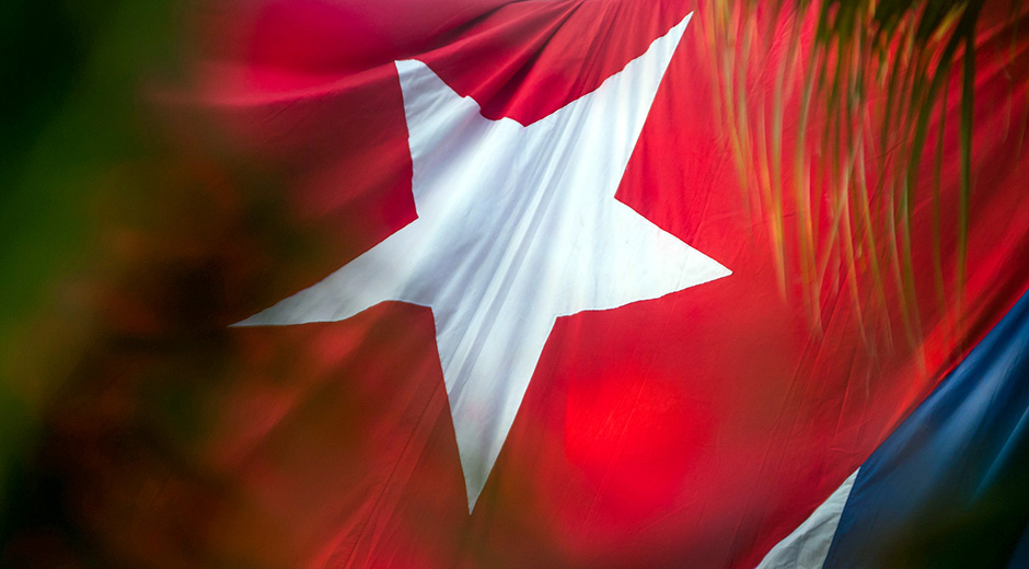 Gobierno cubano indulta a más de 2 mil sancionados