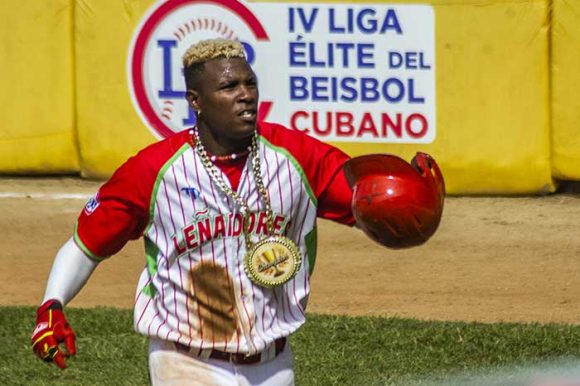 Leñadores de Las Tunas a un triunfo de la final de la Liga Élite