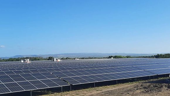 Cuba inicia pruebas de carga en baterías