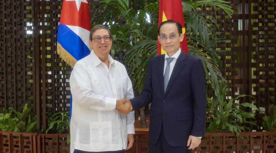 Cancilleres de Vietnam y Cuba sostienen conversaciones oficiales