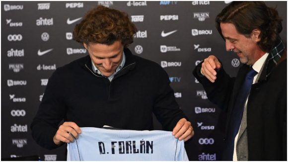 Forlán asume como entrenador de Uruguay