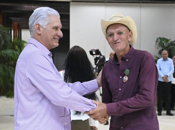 Campesinos cubanos presentan alternativas