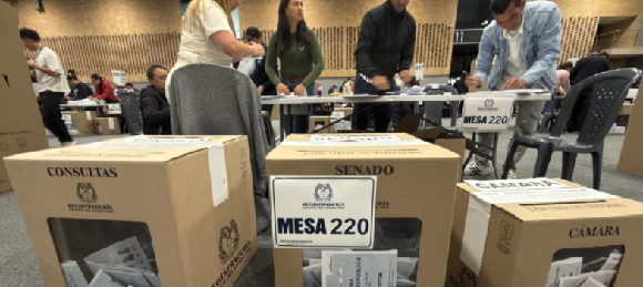 Pacto Histórico lidera Senado colombiano y Uribe queda fuera del Congreso