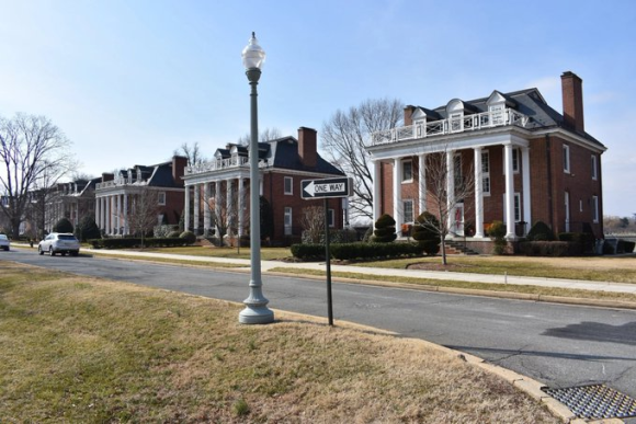 Drones no identificados sobrevuelan bases en Washington