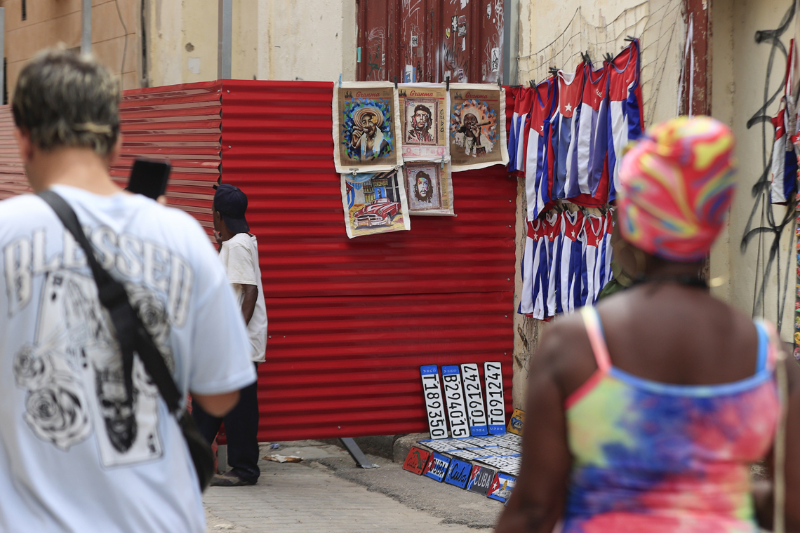 Crisis turística en Cuba afecta ingresos de estatales y privados