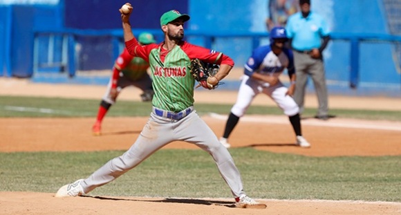 Leñadores vencen a Industriales 9-0