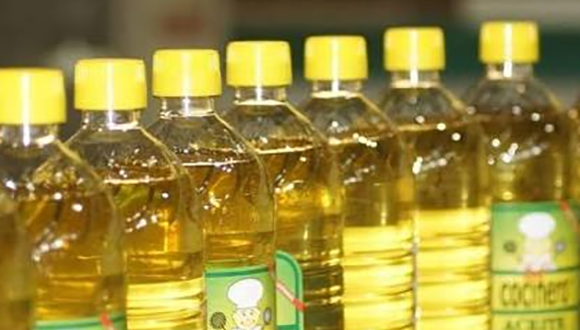 Cuba elimina controles de precios del aceite en medio de crisis económica