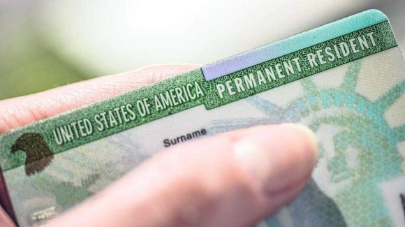 Trump endurece requisitos para 'green card'
