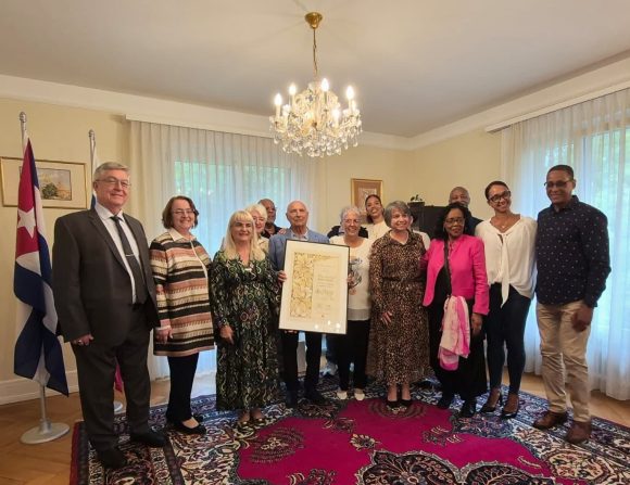 UNEAC otorga Premio Internacional Josefina Méndez al maestro de ballet Azari Plisetski