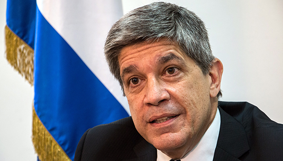 EEUU presiona a Cuba