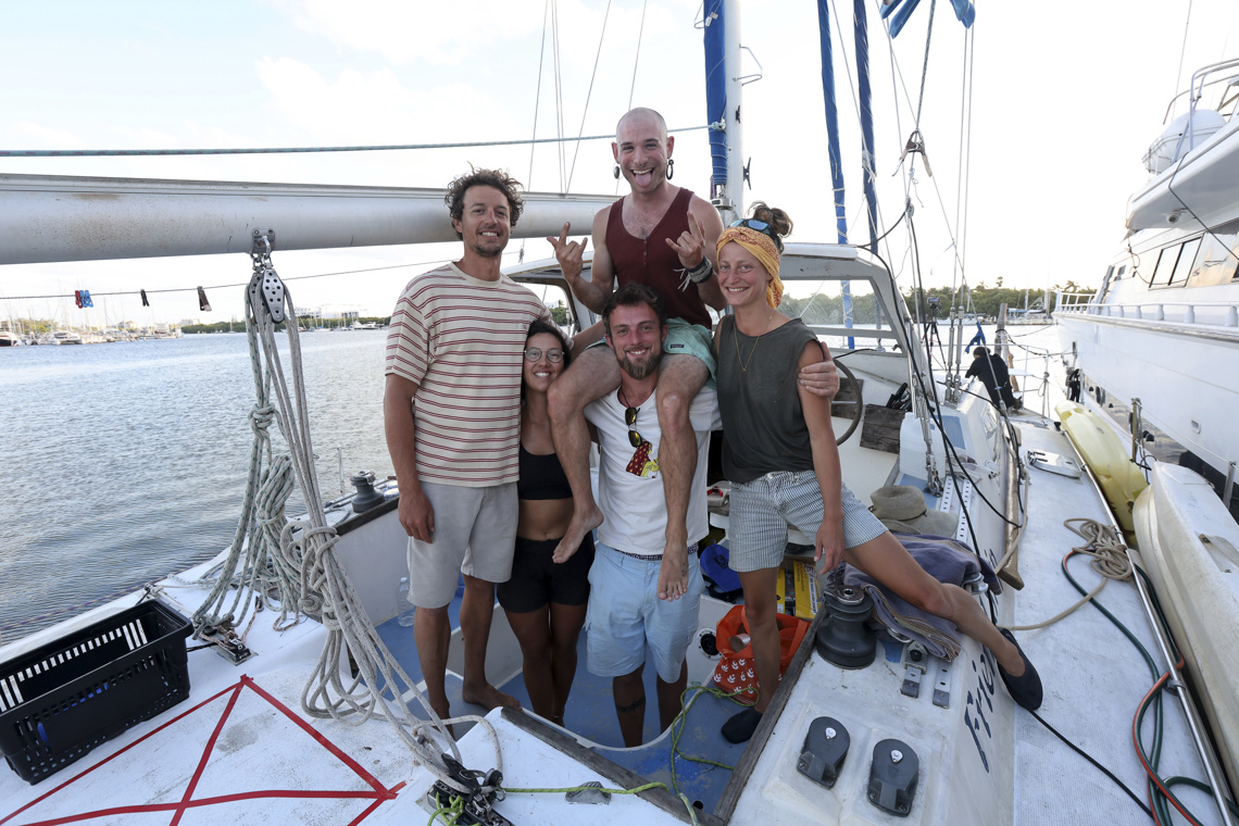 México intensifica búsqueda de dos veleros con ayuda humanitaria para Cuba